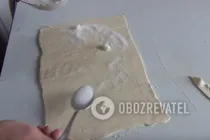 Хрусткі вушка з цукром - Крок 3 Хрусткі вушка з цукром - Крок 3