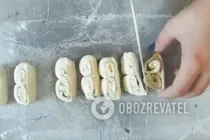 Ушки с сыром и зеленью - Шаг 8 Ушки с сыром и зеленью - Шаг 8