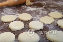 Сирні пончики "Дітям до школи" - Крок 5 Сирні пончики "Дітям до школи" - Крок 5