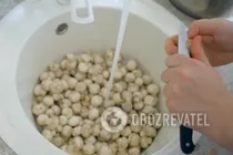 Маринованные шампиньоны с маслом и уксусом - Шаг 1 Маринованные шампиньоны с маслом и уксусом - Шаг 1