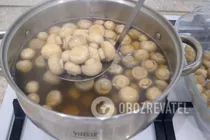 Маринованные шампиньоны с маслом и уксусом - Шаг 4 Маринованные шампиньоны с маслом и уксусом - Шаг 4