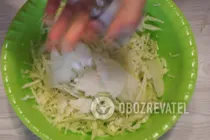Заливной пирог с капустой - Шаг 3 Заливной пирог с капустой - Шаг 3