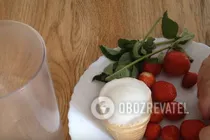 Молочный коктейль с клубникой - Шаг 1 Молочный коктейль с клубникой - Шаг 1
