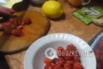 Полуничний соус до м'яса - Крок 2 Полуничний соус до м'яса - Крок 2