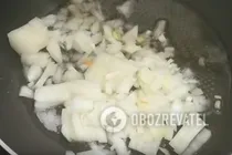 Суп с плавленым сыром и колбасой - Шаг 1 Суп с плавленым сыром и колбасой - Шаг 1