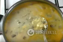 Грибной суп с сыром - Шаг 7 Грибной суп с сыром - Шаг 7
