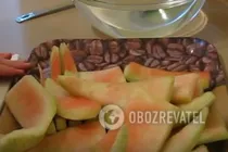 Цукаты из арбузных корок - Шаг 1 Цукаты из арбузных корок - Шаг 1
