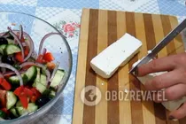 Греческий салат с фетой - Шаг 6 Греческий салат с фетой - Шаг 6
