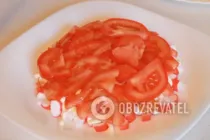 Салат с сыром и крабовыми палочками - Шаг 5 Салат с сыром и крабовыми палочками - Шаг 5