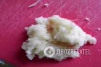 Салат з копченим сиром - Крок 4 Салат з копченим сиром - Крок 4