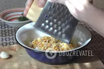 Салат з ананасами і сиром - Крок 6 Салат з ананасами і сиром - Крок 6