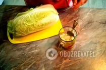 Салат с сухариками и пекинской капустой - Шаг 1 Салат с сухариками и пекинской капустой - Шаг 1
