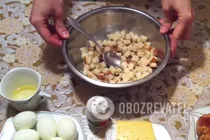 Салат с сухариками и ветчиной - Шаг 2 Салат с сухариками и ветчиной - Шаг 2