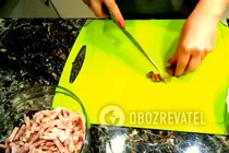 Салат с сухариками и грибами - Шаг 3 Салат с сухариками и грибами - Шаг 3