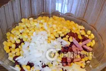 Салат с сухариками и фасолью - Шаг 3 Салат с сухариками и фасолью - Шаг 3