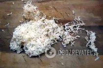Салат с сухариками и капустой - Шаг 3 Салат с сухариками и капустой - Шаг 3