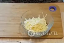 Салат с ананасами и креветками - Шаг 4 Салат с ананасами и креветками - Шаг 4