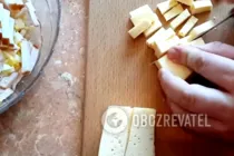 Салат с ананасом и копченой грудкой - Шаг 5 Салат с ананасом и копченой грудкой - Шаг 5