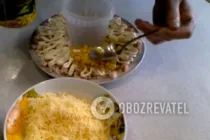 Салат з ананасом і копченою куркою - Крок 5 Салат з ананасом і копченою куркою - Крок 5
