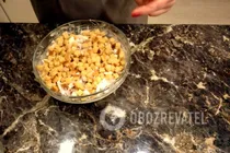 Салат с сухариками и грибами - Шаг 7 Салат с сухариками и грибами - Шаг 7