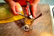 Салат с сухариками и пекинской капустой - Шаг 4 Салат с сухариками и пекинской капустой - Шаг 4