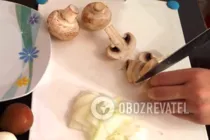 Салат с жареными грибами - Шаг 2 Салат с жареными грибами - Шаг 2