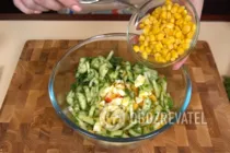 Салат с кукурузой и пекинской капустой - Шаг 5 Салат с кукурузой и пекинской капустой - Шаг 5