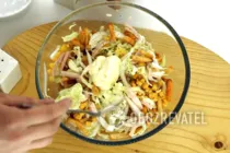 Салат з кукурудзою і сухариками - Крок 6 Салат з кукурудзою і сухариками - Крок 6