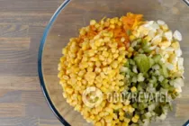 Салат с грибами и кукурузой - Шаг 7 Салат с грибами и кукурузой - Шаг 7