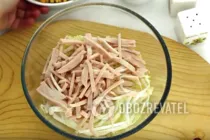 Салат з кукурудзою і сухариками - Крок 3 Салат з кукурудзою і сухариками - Крок 3