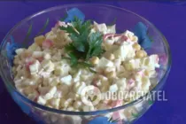 Салат с кукурузой и крабовыми палочками - Шаг 7 Салат с кукурузой и крабовыми палочками - Шаг 7