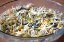 Салат з кукурудзою і капустою - Крок 8 Салат з кукурудзою і капустою - Крок 8