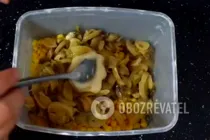 Салат з кукурудзою і грибами - Крок 6 Салат з кукурудзою і грибами - Крок 6