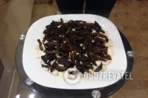 Салат с черносливом и грибами - Шаг 8 Салат с черносливом и грибами - Шаг 8