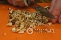 Салат с черносливом - Шаг 2 Салат с черносливом - Шаг 2