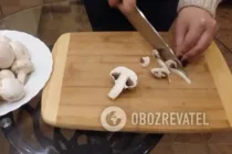 Салат с черносливом и грибами - Шаг 2 Салат с черносливом и грибами - Шаг 2