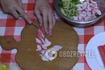 Салат с омлетом и свежим огурцом - Шаг 4 Салат с омлетом и свежим огурцом - Шаг 4