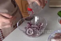 Пісний салат з кальмарами - Крок 2 Пісний салат з кальмарами - Крок 2