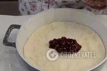 Пирог с вареньем на молоке - Шаг 7 Пирог с вареньем на молоке - Шаг 7