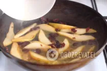Салат с куриной печенью и грушей - Шаг 3 Салат с куриной печенью и грушей - Шаг 3