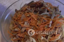 Салат с печенью и корейской морковью - Шаг 6 Салат с печенью и корейской морковью - Шаг 6