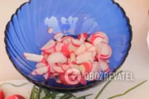 Салат с редиской и сметаной - Шаг 2 Салат с редиской и сметаной - Шаг 2