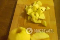 Салат с яблоком и сельдереем - Шаг 3 Салат с яблоком и сельдереем - Шаг 3