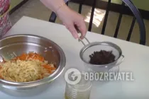 Салат с яблоками и морковью - Шаг 4 Салат с яблоками и морковью - Шаг 4