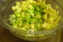 Салат с яблоком и сельдереем - Шаг 4 Салат с яблоком и сельдереем - Шаг 4