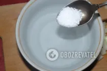 Салат с рыбной консервой - Шаг 2 Салат с рыбной консервой - Шаг 2