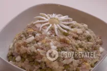 Салат с печенью трески и яйцом - Шаг 7 Салат с печенью трески и яйцом - Шаг 7