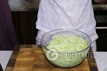Оладьи из кабачков в духовке - Шаг 2 Оладьи из кабачков в духовке - Шаг 2