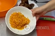 Салат с солеными огурцами и говяжьим сердцем - Шаг 3 Салат с солеными огурцами и говяжьим сердцем - Шаг 3