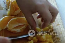 Салат з апельсинами і крабовими паличками - Крок 5 Салат з апельсинами і крабовими паличками - Крок 5